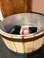 Habitación con cama extragrande y balcón