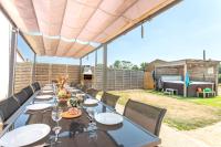 Gîte Milena - SPA - Puy duFou - Grande capacité - Bed and Breakfast Les Epesses