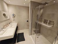 Luxury Beachfront Heated Pool & SPA & GYM–EHHouse - B&B Estepona