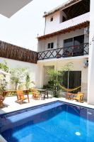 CASA GUAJE Ocean View House 6 Bedrooms all with AC 5 min from best Beaches in town Playa Coral Bacocho and Carrizalillo 8 beds up to 16 Guests WIFI Starlink - Ferienwohnung Puerto Escondido