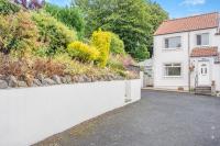 Lionels Den - B&B Wooler