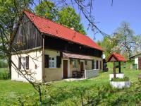 Holiday home with fireplace and private garden - B&B Grąbczyn