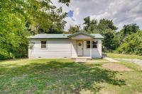 Less Than 1 Mi to Cherokee Casino Sallisaw! Home Near I-40 - B&B Sallisaw