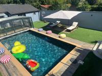 havre COSY avec piscine chauffée entre Paris et Disney - B&B Champs-sur-Marne