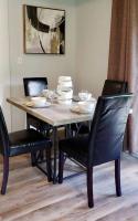 Nice 2 bdr 2 parking, pet friendly, patio - B&B Kitchener