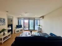 Central Hideaway - Pool, Gym, Free Parking - B&B Melbourne
