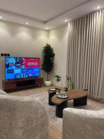 شقة دور ارضي غرفة وصالة أنيقة دخول ذكي - Bed and Breakfast Riyad
