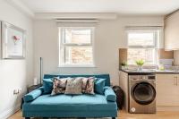 Deluxe One-Bedroom Apartment with Garden View