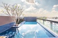 Top Floor Mountain View With Rooftop Pool At Nimman - B&B Chiang Mai