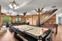 5 Bedroom Suites Hot Tub Jacuzzi Tub & Game Room - Chambres d'hôtes Berkeley Springs