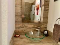 Iron Horse Cabin at Base Camp Lodging Company - B&B Dumont