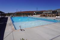 Desert Retreat with Fire Pit, Pool, and Hot tub - B&B Washington