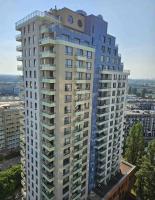 Amazing view-18th floor-2 bedrooms flat - free parking - B&B Trnávka