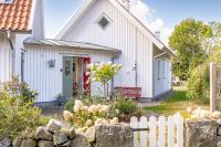 Vacation Dream with Sea View, Sauna, Patio & BBQ - B&B Glommen