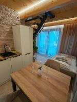 Bungalov Damiano's 9 - Bed and Breakfast Podbrdo