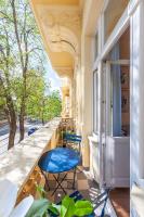 Apartment mit 2 Schlafzimmern und Balkon