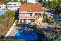 Holiday Home Lolita with pool - B&B Bibinje