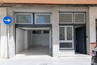 WintowinRentals Renovated loft with garage next to Huelin Beach - B&B Málaga