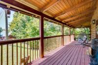 Walk to Douglas Lake: Cabin w/ Private Hot Tub! - B&B Sevierville