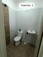 Homestay AinulZahra- For Malays Only - B&B Seri Iskandar