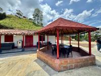 Finca cafetera para descanso - B&B Fredonia