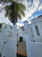 Ocean Park Studio Steps to beach Keyless entry - B&B San Juan