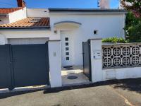 COSY Home 10 min à pied de l'hyper centre - B&B La Rochelle