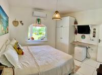 Suite met Queensize Bed en Uitzicht op Zee