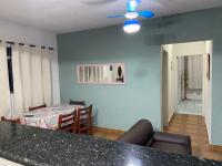 APTO EM SÃO VICENTE, PRAIA ITARARÉ, À UMA QUADRA DA PRAIA, 2 quartos, ÓTIMA LOCALIZAÇÃO - Chambres d'hôtes São Vicente