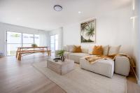 Olas Villa 5 - Plunge Pool & Walk to Beach - Chambres d’hôtes Anna Bay