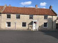 Old Bell House - Spacious Period Home in the Heart of Somerton - B&B Somerton