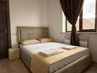 Familiekamer met Uitzicht op de Bergen