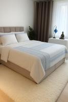 Deluxe Room (2 Adults + 1 Child)
