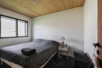 Cozy House Close to Les Salines Royales with Parking and WiFi - Chambres d'hôtes Arc-et-Senans