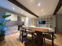 Suite Lumière - Cinéma privé by Collection Aura - Hypercentre Charleville-Mézières - B&B Charleville-Mézières