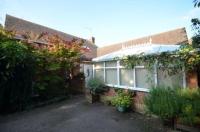 The Annex - Guest Gardens - B&B Milton Keynes