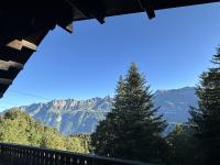 Chalet Tännli - CharmingStay - B&B Portels