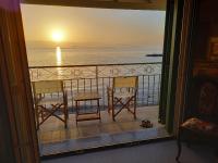 Vista Sul Mare Apartment - Bed and Breakfast Benítses