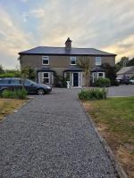 Rolestown Farm - B&B Swords