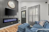 2BD 2BA Designer Cottage in Decatur - Bed and Breakfast Decatur