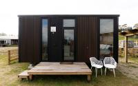 Bruce Farm Alpaca Cabin 2 by Tiny Away - Bed and Breakfast Balclutha