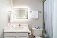 Cozy 1-BR Near Triangle, UT, SXSW & Hyde Park - Bed and Breakfast Austin