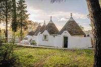 4 Camere da Letto - Trulli con Camino, Foresta e BBQ - B&B Cisternino