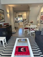 Roseleigh Cottage in the Heart of Cookham - B&B Cookham