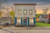 Trendy Ohio City Parking Wifi Mins to DT - B&B Cleveland