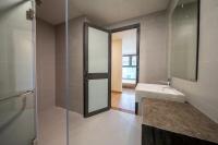 Two-Bedroom Apartment with Mountain View