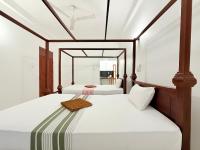 Chambre Double ou Lits Jumeaux avec Salle de Bains