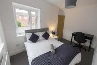 Modern 3-Bedroom Home Near Cribbs Causeway- Ideal for contractors and work stays - Chambres d'hôtes Bristol
