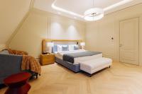 One-Bedroom Deluxe Apartment