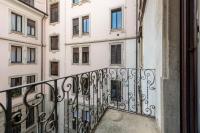 Sempione12-Elegante Bilo with Balcony - B Home - B&B Milán